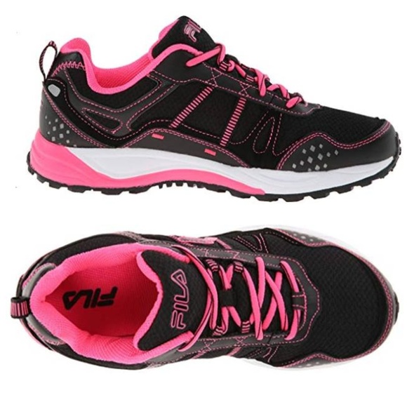 New Fila Women's Running Shoe - Picture 2 of 5
